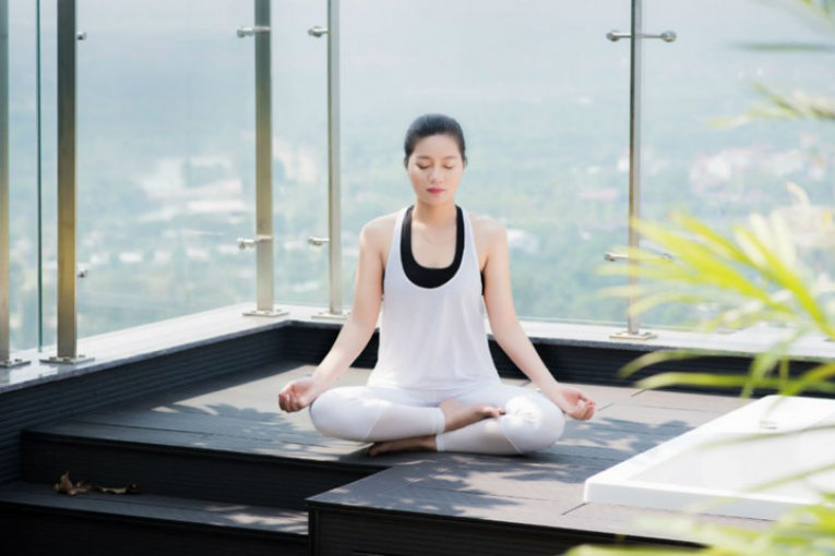 Hướng dẫn bài tập ngồi thiền chữa mất ngủ cực đơn giản